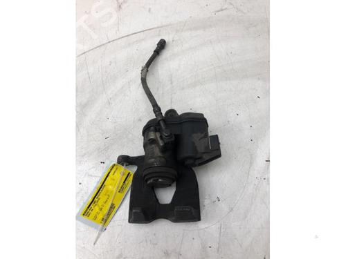 Used Right rear brake caliper AUDI A4 B9 Avant (8W5, 8WD) 2.0 TDI (150 hp) 16302999