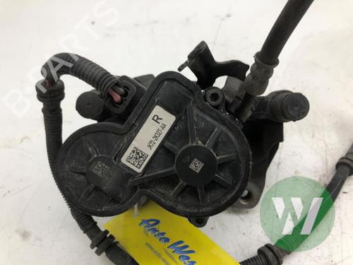 Right rear brake caliper JAGUAR E-PACE (X540) 2.0 AWD | BP37228146M106 - Image 3