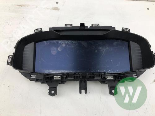 Used Display monitor Display monitor SKODA KAROQ (NU7, ND7) 1.5 TSI (150 hp) 34388380 34388380