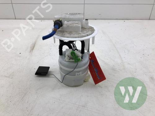 Used Fuel pump OPEL CORSA F (P2JO) 1.2 (68) (101 hp) 32974672