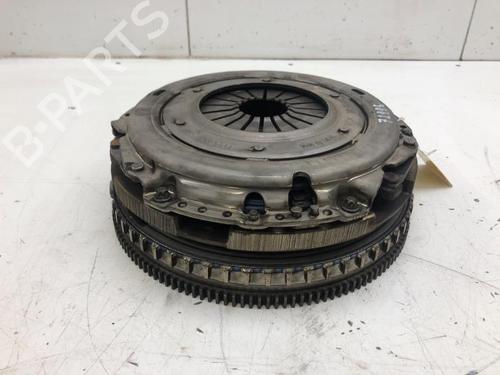 Used Flywheel MERCEDES-BENZ SPRINTER 3,5-t Platform/Chassis (B907, B910) 316 CDI RWD (907.131, 907.133, 907.135, 907.231, 907.233... (163 hp) 25287319