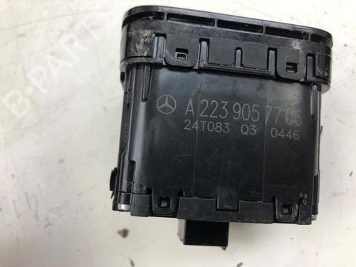 Switch MERCEDES-BENZ C-CLASS (W206) C 300 e (206.054) | BP39913653I30 - Image 3