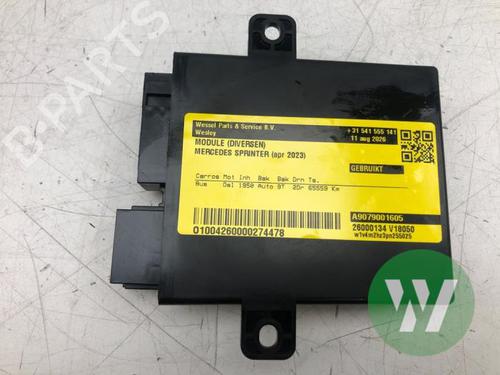 Used Control unit Control unit MERCEDES-BENZ SPRINTER 3,5-t Tourer Bus (B907) 319 CDI (907.733, 907.735) (190 hp) 39915982 39915982