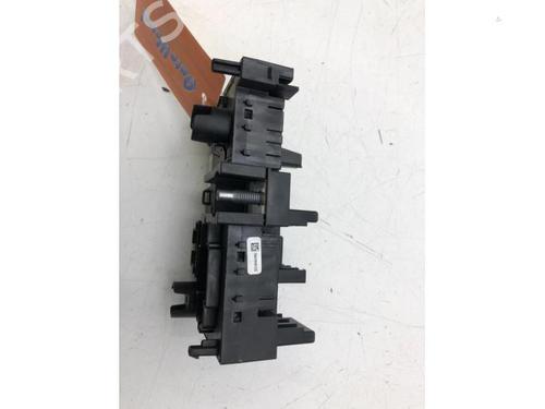 Used Fuse box MERCEDES-BENZ GLC (X253) 300 d 4-matic (253.919) (245 hp) 17075676