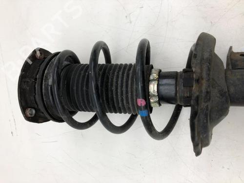 Used Left front shock absorber VW GOLF VII Variant (BA5, BV5) 1.4 TSI (125 hp) 30813097