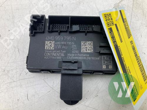 Used Electronic module Electronic module PORSCHE TAYCAN (Y1A) 4S Performance Battery Plus (Y1ADB1) (571 hp) 39914908 39914908