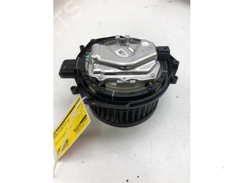 Used Heater blower motor Heater blower motor MERCEDES-BENZ C-CLASS T-MODEL (S206) C 200 d (206.203) (163 hp) 39913336 39913336