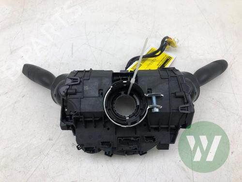 Used Switch Switch OPEL GRANDLAND / GRANDLAND X (A18, P1UO) 1.2 (75) (131 hp) 32632367 32632367