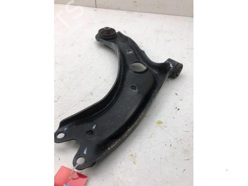Used Left front suspension arm KIA SPORTAGE IV (QL, QLE) 1.6 GDI (132 hp) 16775184