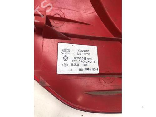 Used Right taillight RENAULT CLIO III Grandtour (KR0/1_) 1.2 16V (KR0P) (101 hp) 20115893