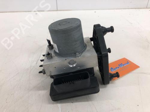 Used ABS pump MERCEDES-BENZ SPRINTER 3,5-t Van (B907, B910) 317 CDI RWD (907.631, 907.633, 907.635, 907.637) (170 hp) 27181543