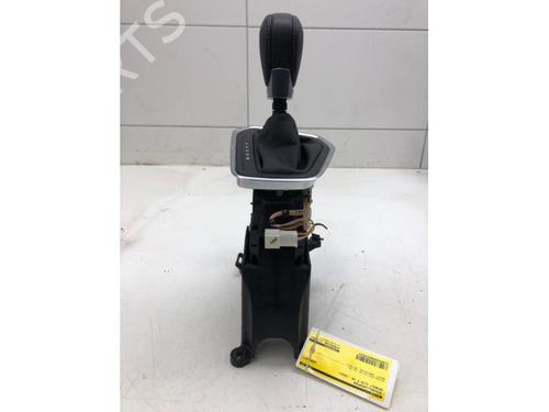 Used Gear lever Gear lever RENAULT CLIO V (B7_) 1.6 E-TECH 145 (B7MU) (143 hp) 39913205 39913205