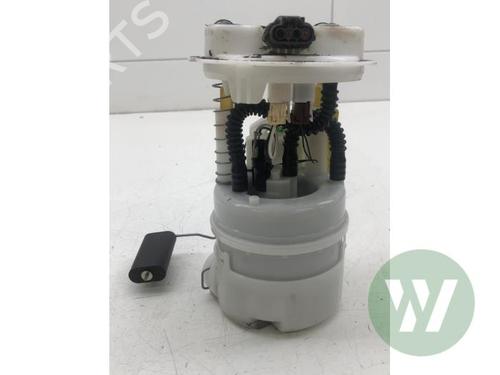 Used Fuel pump Fuel pump RENAULT CLIO IV Grandtour (KH_) 0.9 TCe 90 (90 hp) 33721263 33721263