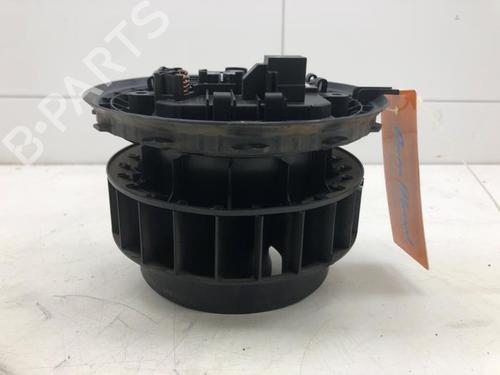 Used Heater blower motor MERCEDES-BENZ GLC (X253) 250 d 4-matic (253.909) (204 hp) 30529521