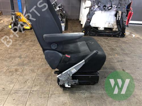 Left front seat OPEL VIVARO C Van (K0) 2.0 | BP32426135C15