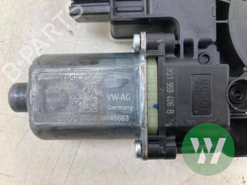 Electronic module SEAT IBIZA V (KJ1, KJG) 1.0 TSI | BP39993054M83 - Image 3