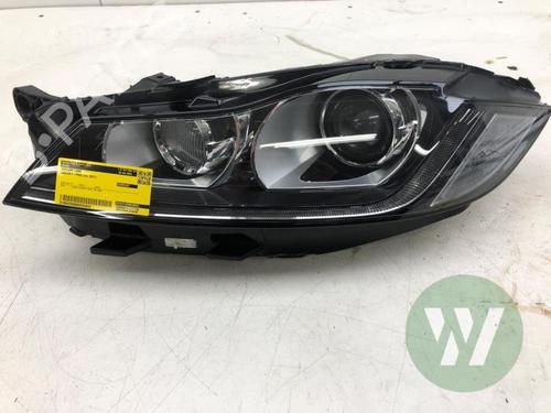 Used Left headlight JAGUAR F-PACE (X761) 2.0 Ti4 AWD (300 hp) 32179777