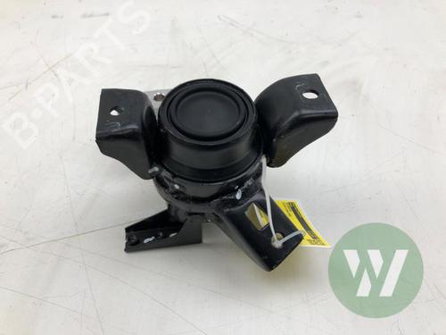 Used Gearbox mount SUZUKI VITARA (LY) 1.4 Hybrid (Mild Hybrid) AllGrip (APK414) (129 hp) 32853394