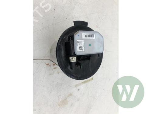 Used Fuel pump OPEL CROSSLAND X / CROSSLAND (P17, P2QO) 1.2 (75) (131 hp) 32133854