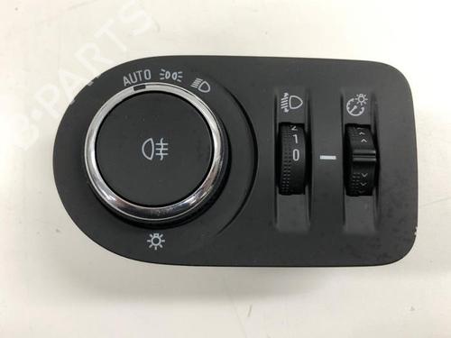 Used Headlight switch OPEL ASTRA K (B16) 1.2 Turbo (68) (131 hp) 26405450