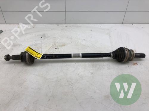 Used Right rear driveshaft JAGUAR F-PACE (X761) 2.0 Ti4 AWD (300 hp) 32179802