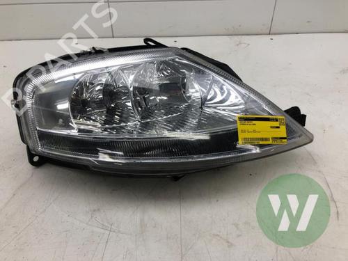 Used Right headlight Right headlight CITROËN C3 I (FC_, FN_) 1.4 i (73 hp) 33566592 33566592