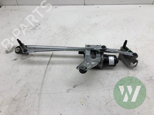 Used Front wiper motor Front wiper motor MERCEDES-BENZ CLA Shooting Brake (X118) CLA 200 Mild-Hybrid (118.687) (163 hp) 39915154 39915154