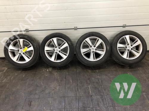 Cerchio OPEL INSIGNIA B Sports Tourer (Z18) 1.5 CDTi (35) (122 hp) 32278156