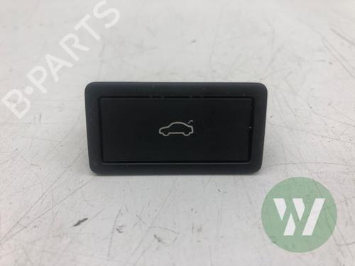 Used Switch Switch SKODA OCTAVIA IV Combi (NX5, PV5) 2.0 TDi (150 hp) 33456403 33456403