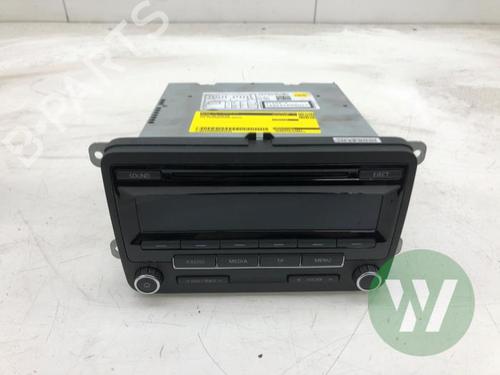 Radio VW TRANSPORTER T5 Van (7HA, 7HH, 7EA, 7EH) 2.0 TDI | BP31319880E6