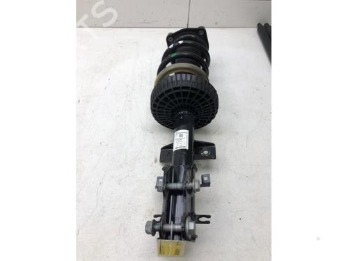 Used Right front shock absorber MERCEDES-BENZ EQV (W447) EQV 300 (447813, 447815) (204 hp) 15943612