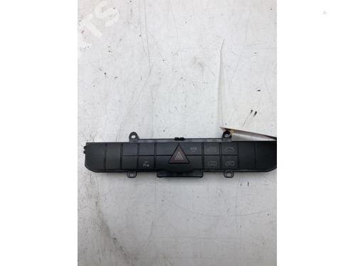 Used Warning switch MERCEDES-BENZ VITO / MIXTO Van (W639) 116 CDI (639.601, 639.603, 639.605) (163 hp) 12102087