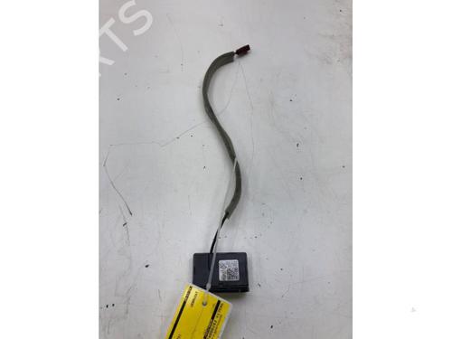 Outra Outra RENAULT CAPTUR II (HF_) TCe 140 (HFN0) (140 hp) 39913254 39913254