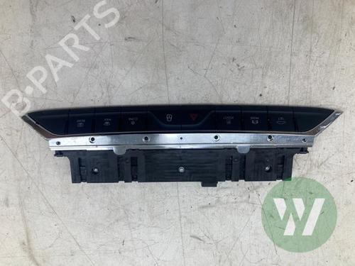 Used Warning switch Warning switch SKODA OCTAVIA IV (NX3, NN3, PV3) 1.4 TSI RS iV (245 hp) 39916216 39916216
