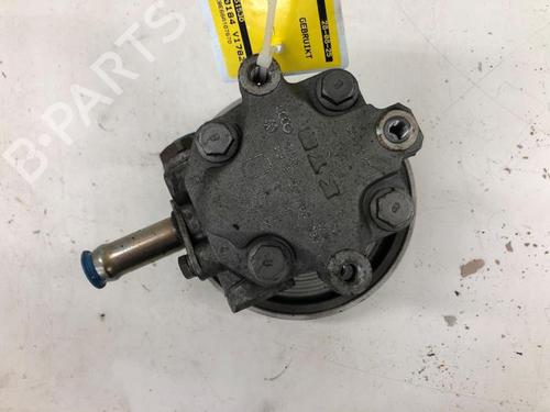 Used Steering pump AUDI A4 B7 Avant (8ED) 2.0 TFSI (200 hp) 28413189