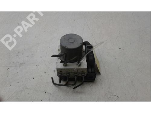 Used ABS pump MERCEDES-BENZ B-CLASS Sports Tourer (W245) B 150 (245.231) (95 hp) 11243408