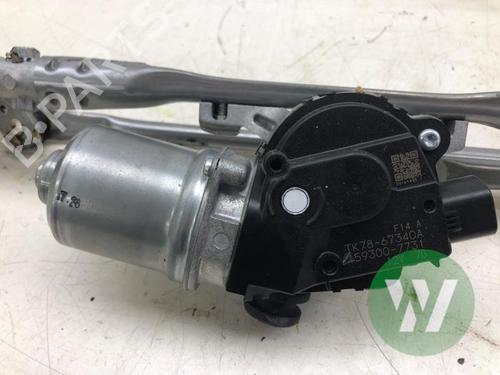 Front wiper motor MAZDA CX-5 (KF) 2.0 e-SKYACTIV G 165 | BP39914604M29 - Image 2