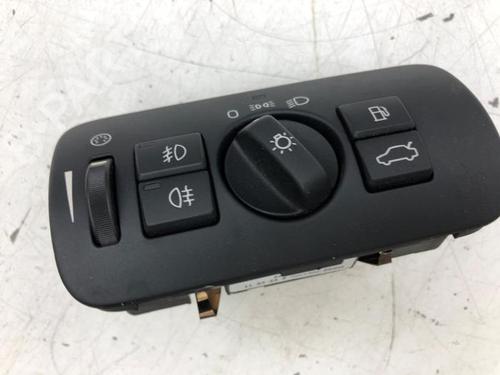 Used Headlight switch VOLVO V70 III (135) D5 (205 hp) 25750958