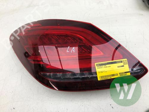 Used Left taillight Left taillight MERCEDES-BENZ C-CLASS (W205) C 180 (205.076) (156 hp) 40533933 40533933