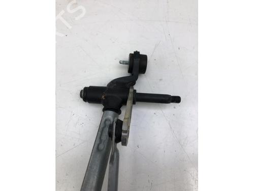 Used Front wiper motor OPEL CORSA F (P2JO) 1.2 (68) (101 hp) 16007819