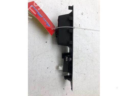 Used Switch OPEL CROSSLAND X / CROSSLAND (P17, P2QO) 1.2 (75) (131 hp) 18953128