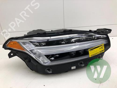 Phare droit VOLVO XC90 II (256) T6 AWD (320 hp) 33205733
