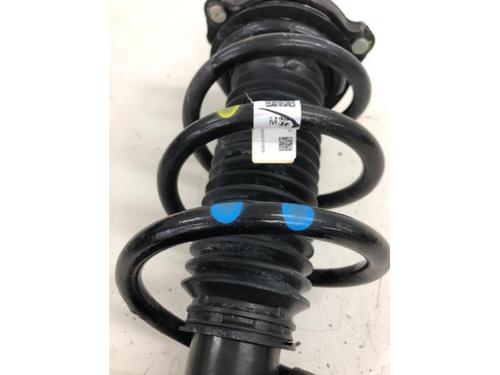 Right front shock absorber KIA SPORTAGE IV (QL, QLE) 1.6 GDI | BP29964099M17