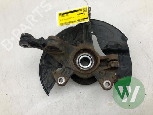 Used Right front steering knuckle Right front steering knuckle FORD KUGA III (DFK) 2.5 FHEV (190 hp) 39915435 39915435