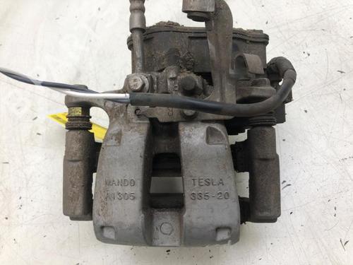 Right rear brake caliper TESLA MODEL Y (5YJY) EV Performance All-wheel Drive | BP39913486M106 - Image 2