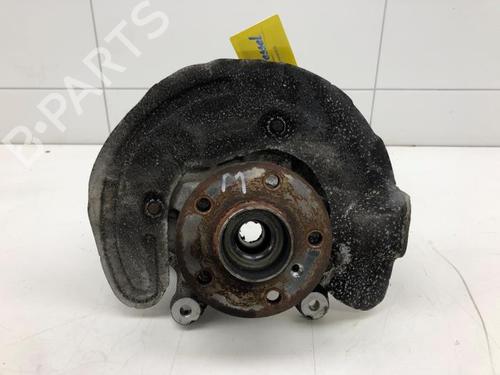 Used Left front steering knuckle BMW X1 (F48) sDrive 20 i (192 hp) 30333911