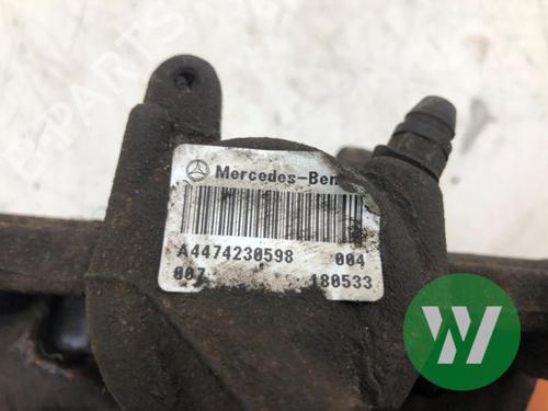 Used Left rear brake caliper Left rear brake caliper MERCEDES-BENZ VITO Van (W447) 114 CDI (447.601, 447.603, 447.605) (136 hp) 33244749 33244749