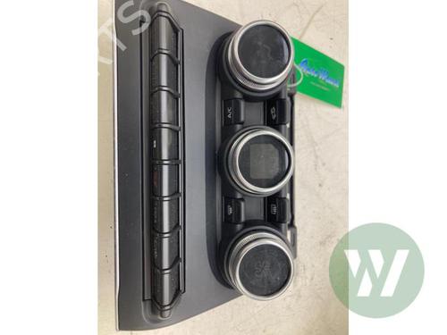 Used Climate control Climate control 38412993 38412993