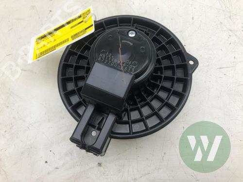 Used Heater blower motor Heater blower motor MAZDA CX-5 (KF) 2.0 e-SKYACTIV G 165 (165 hp) 39914578 39914578