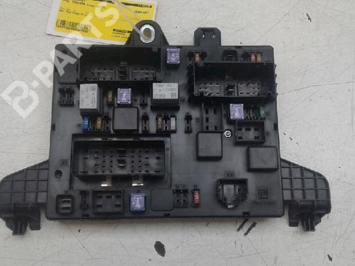 Used Fuse box OPEL CASCADA (W13) 1.6 SIDI (67) (170 hp) 5632390